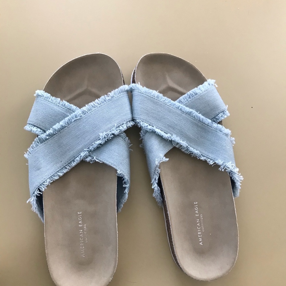 NWOT never worn American eagle/ AE  sandals